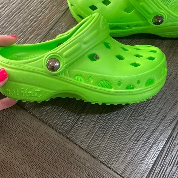 NEW! NOTHINZ SHOES KIDS CLOGS | Green | Size C12 unisex - Picture 3 of 11